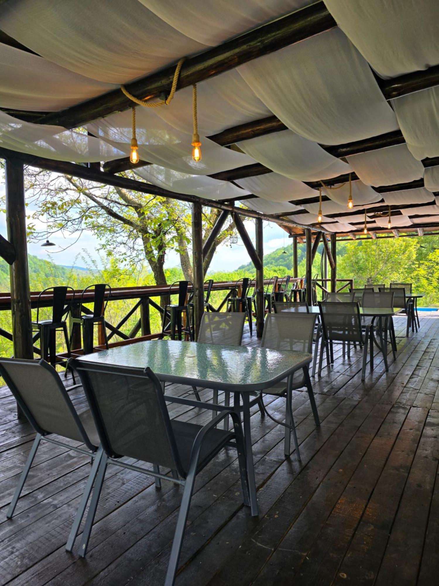 Hotel Sunrise Glamping Retreat Galesu Esterno foto
